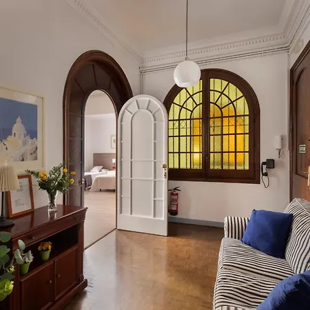 Ally's Bed&breakfast, Барселона