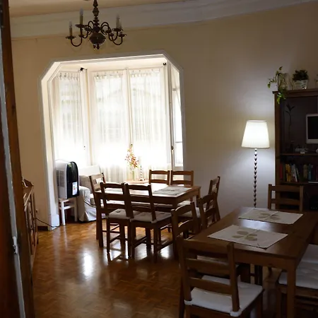 Ally's Bed&breakfast, 2*