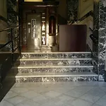 Ally's Bed&breakfast, Bed & Breakfast 2*