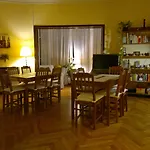 Ally's Bed&breakfast, Bed & Breakfast Barcelona
