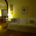 Ally's Bed&breakfast, Bed & Breakfast 2*