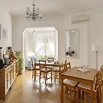Ally's Bed&breakfast, Bed & Breakfast 2*