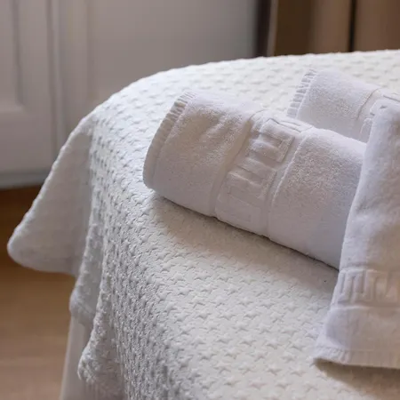 Ally's Bed&breakfast, 2*