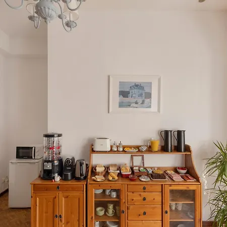Ally's Bed&breakfast, Alojamento de Acomodação e Pequeno-almoço