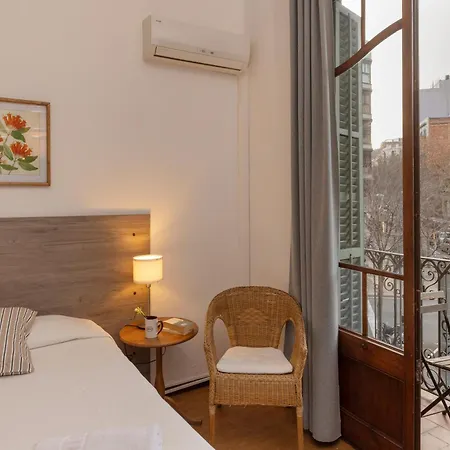 Ally's Bed&breakfast, Bed and breakfast Barcelona