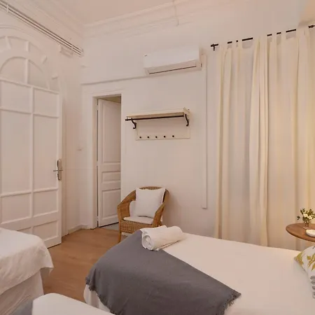 Bed and breakfast Ally's Bed&breakfast, 2*