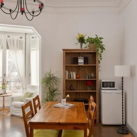 Ally's Bed&breakfast, 2*