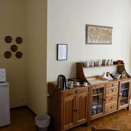 Ally's Bed&breakfast, Couette-café Barcelone