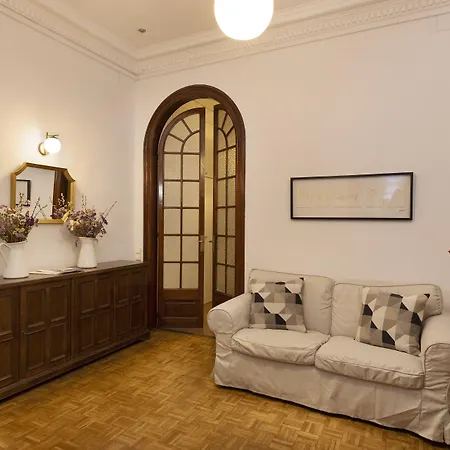Ally's Bed&breakfast, Couette-café Barcelone