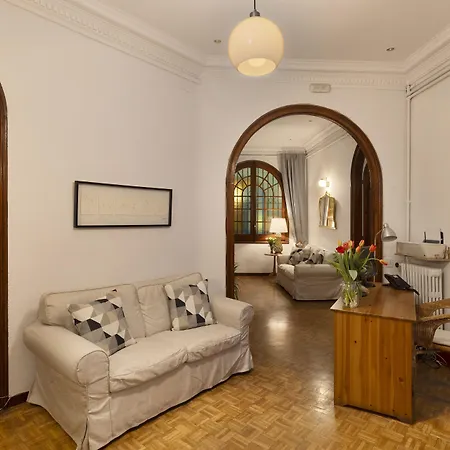 Ally's Bed&breakfast, 2*
