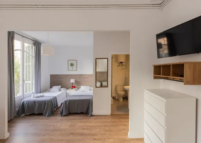 Ally's Bed&breakfast, Bed & Breakfast Barcelona