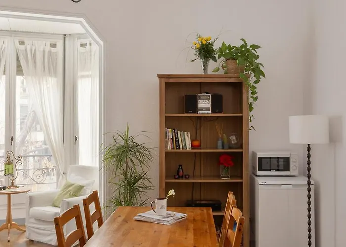 Ally's Bed&breakfast, 2*