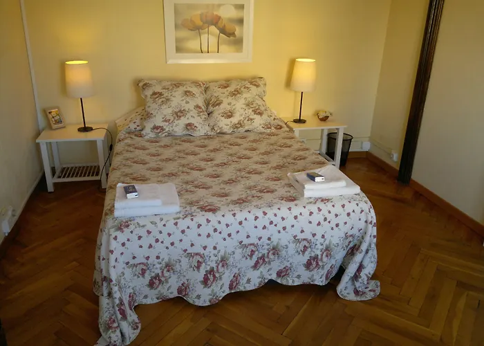 B&B Ally's Bed&breakfast,
