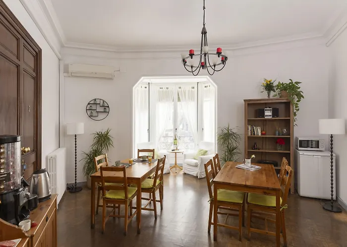Ally's Bed&breakfast, Bed & Breakfast Barcelona